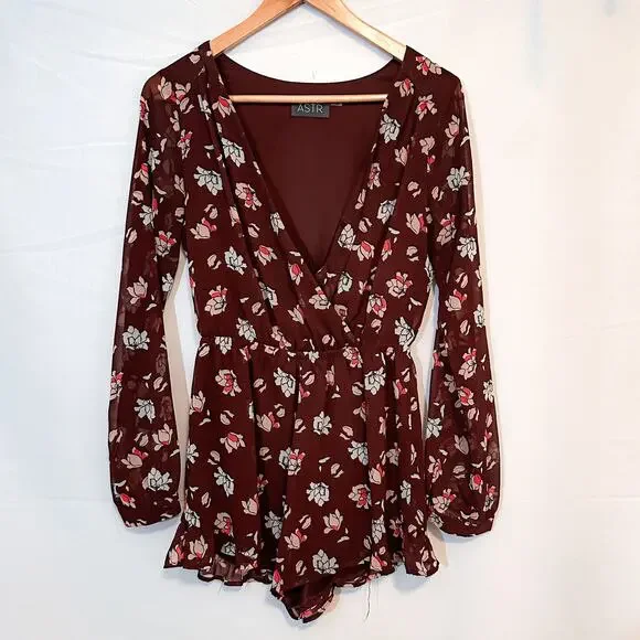 3 FOR $35! 📦 ASTR x Revolve Burgundy Long Sleeve Floral Romper Sz. S - Picture 3 of 6